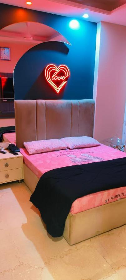 Vinanda Home Stay New Delhi Eksteriør bilde