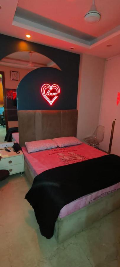 Vinanda Home Stay New Delhi Eksteriør bilde